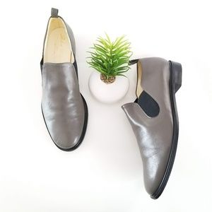 ROBERT CLERGERIE Paris Gray Low Chelsea Booties